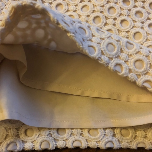 Banana Republic Lace Shorts Size 4 - Picture 8 of 8